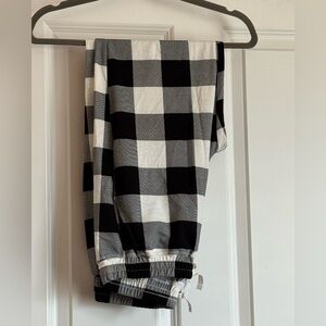 Lularoe Size Small Off White Black Buffalo Plaid Jax Joggers Sweatpants